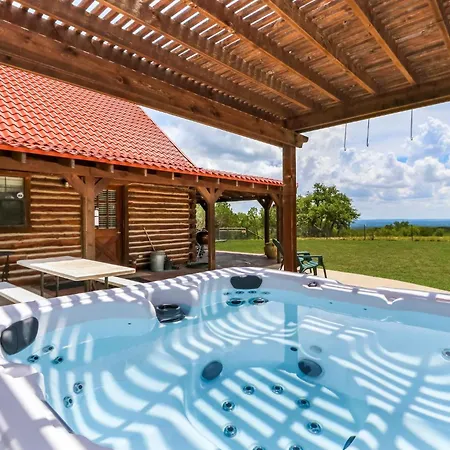 Double D Cottage